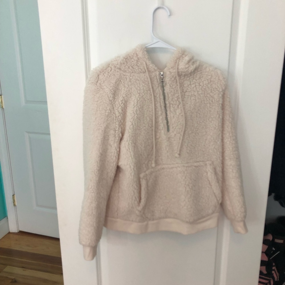 Cream colored Sherpa